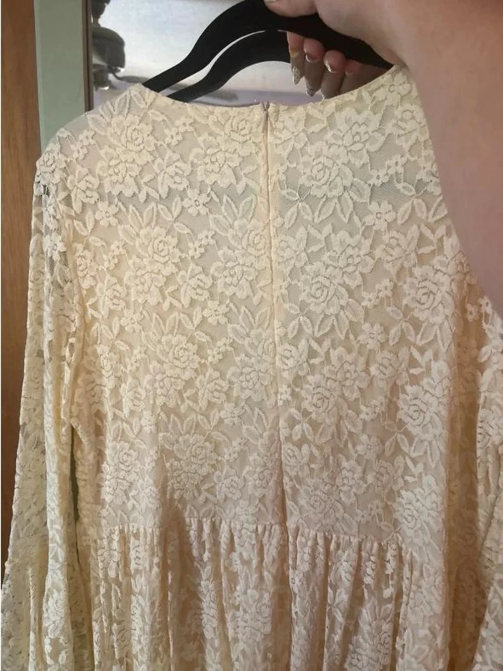 Ivory Lace V-Neck Maxi Dress with Long Sleeves - Elegant Occasion Wear